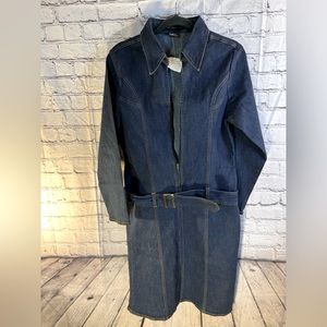 Starwear Jeans. New Ladies blue denim front zipper dress with belt.Size Large.